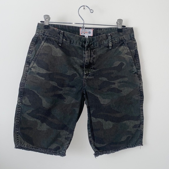 Sundry Pants - Sundry Camo Bermuda Shorts